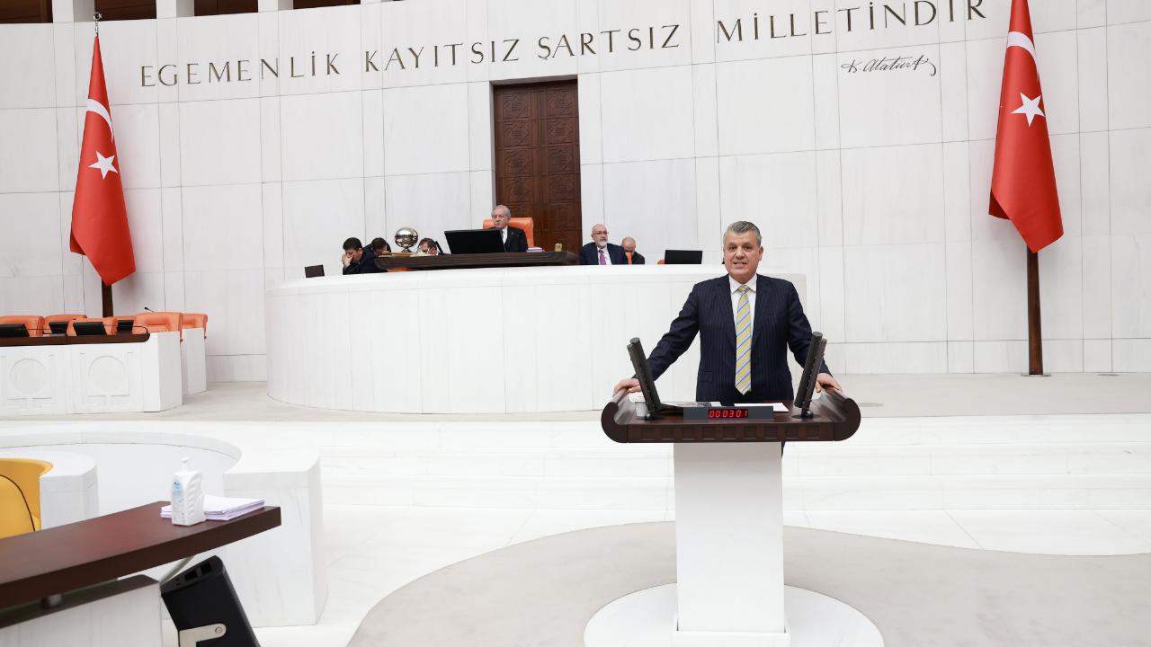 Barut:''En Büyük Bayramımız Kutlu Olsun"