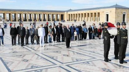 Çukurova Gazeteciler Cemiyeti Anıtkabir’de