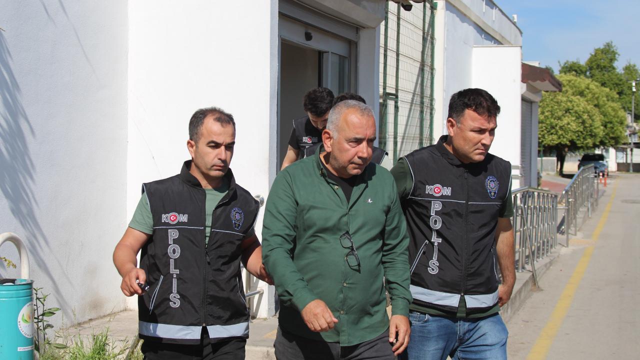 İddianameye Göre Başkan Tekin Kocasını &quot;Çantacısı&quot; Yapmış
