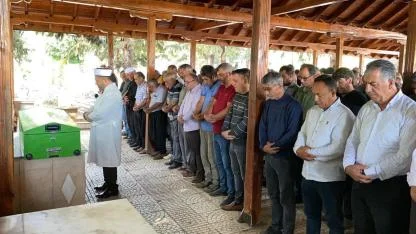 İşçi Servisi Kazasında Hayatını Kaybedenler Toprağa Verildi