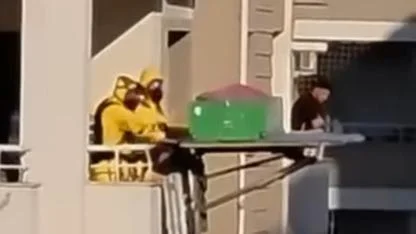 Kötü Koku Gelince Öldüğü Ortaya Çıktı