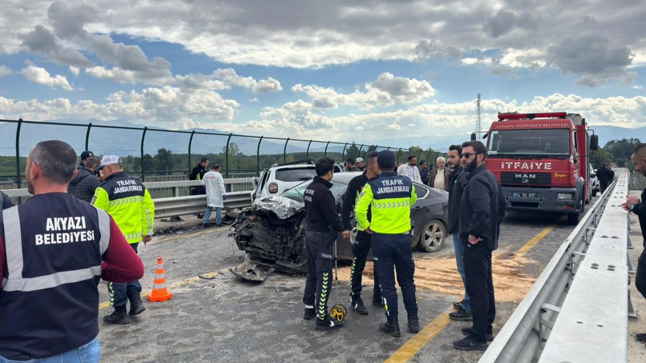 Otoyol Üzerindeki Köprüde Feci Kaza: 2 Şehit Var