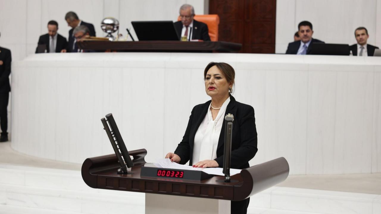 Şevkin:''Belediye Başkanlarımızın Üzerinden Elinizi Çekin!''