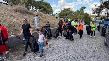 Seyhan Nehri Kenarını Tertemiz Yaptılar