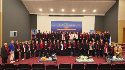 ''Siyaset Kadınla Mümkündür''