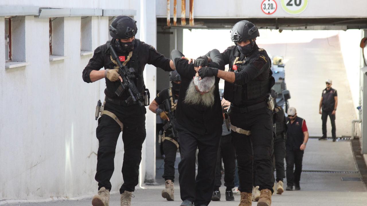 Sözde Türkiye Emiri İle Birlikte 6 Şüpheli Tutuklandı