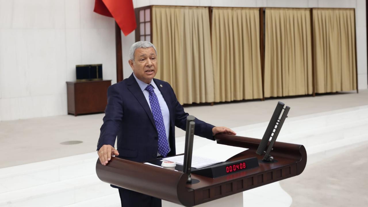 Sümer&#039;den Hukuksuz Tutuklamalara Sert Tepki:&#039;&#039;Adaletin Değil Siyasetle Yönetilen Bir Yargı Düzenidir&#039;&#039;