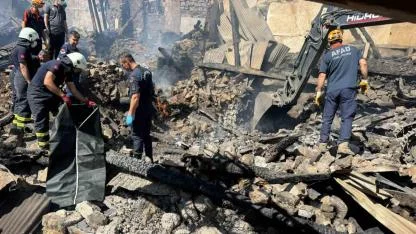 Yangında Çöken Evdeki 2 Kardeşin Ceset Kalıntıları Bulundu