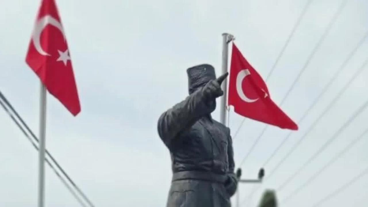 Yumurtalık’ta ‘Bayrak’ Coşkusu