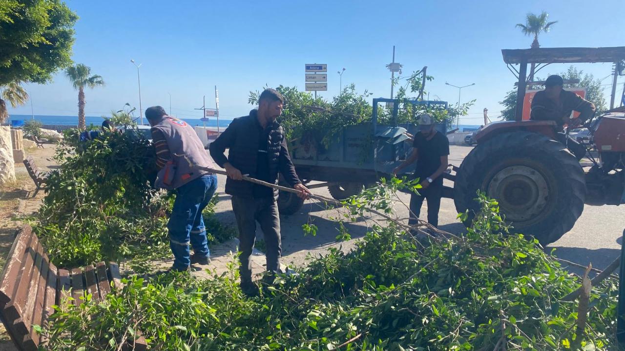 Yumurtalık&#039;ta Temizlik Seferberliği Sürüyor