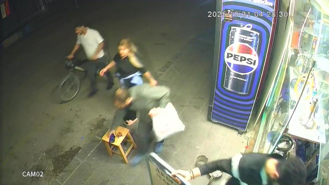 Çekirdek Çitlerken Hırsızlık Yaptı, Savunması Pes Dedirtti