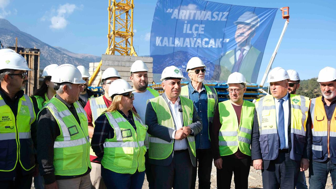 Geçer, Pozantı Atık Su Arıtma Tesisi’ni İnceledi