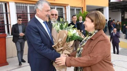 Karalar'dan Öğretmen Eşine Anlamlı Mesaj:''Kalbim Seninle''