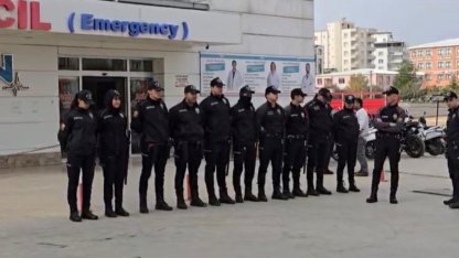 Karısını Öldüren Zanlı Polisten Kaçamadı