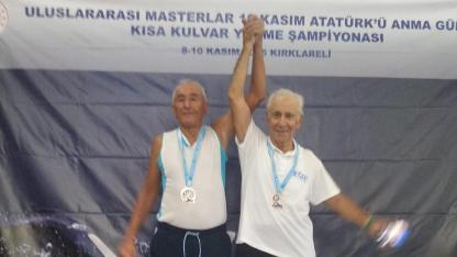 Master Yüzücüler Atatürk İçin Kırklareli’nde Kulaç Attılar