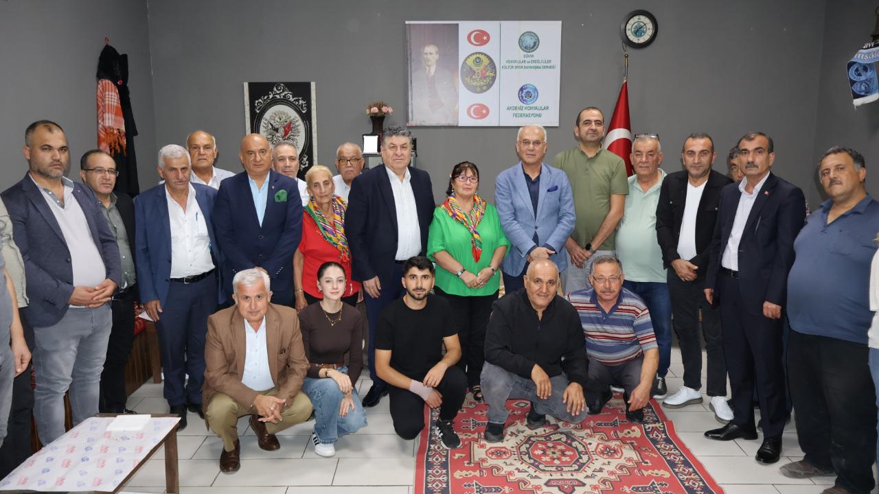 MHP Adana&#039;dan &quot;Hayırlı Günler Komşum&quot; Ziyaretleri