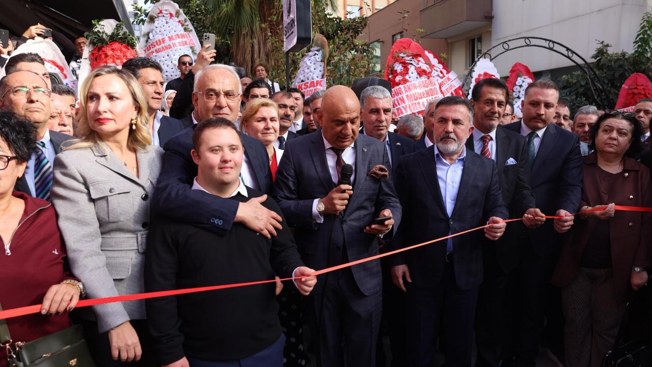 MHP Çukurova İlçe Binası Hizmete Açıldı