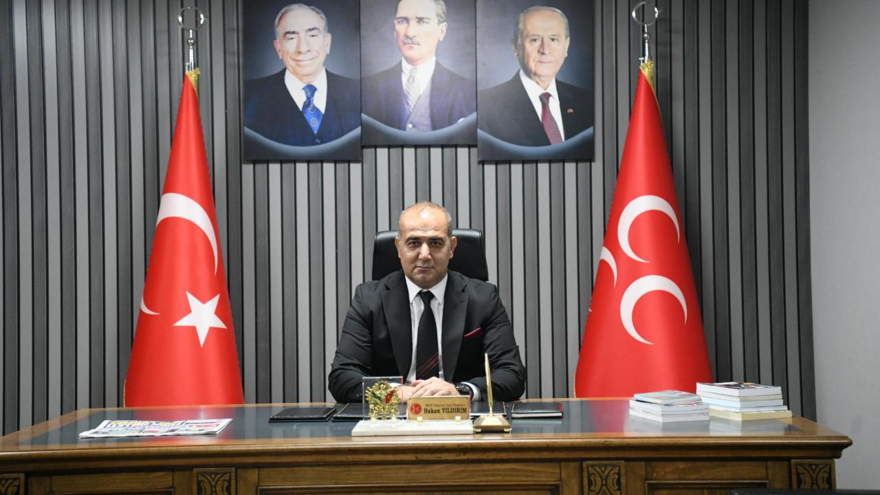 MHP Seyhan&#039;dan Sabotaj Tepkisi:&#039;&#039;Ezip Geçeriz&#039;&#039;