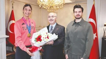 “Nafia Kuş Başarısıyla Gençlere İlham Verecektir”