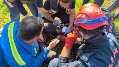 Neredeyse Ayağından Oluyordu