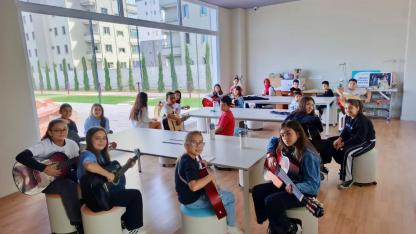 Sarıçam'da Saz ve Gitar Kursları Başladı