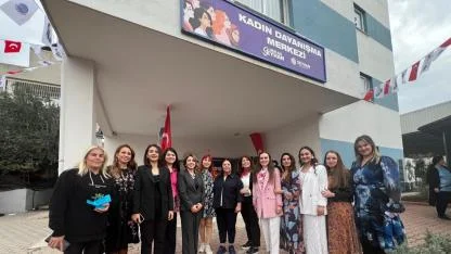 Seyhan'da ''Kadın Dayanışma Merkezi'' Açıldı
