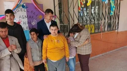 Anahtar Parti Karaisalı İlçe Teşkilatı’ndan Engelliler Günü Etkinliği