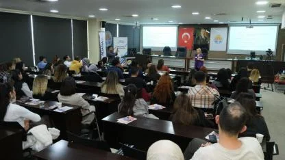 Büyükşehirden “Okul Öncesi Dönemde Dijital Şiddet ve Güvenli Teknoloji Kullanımı” Semineri