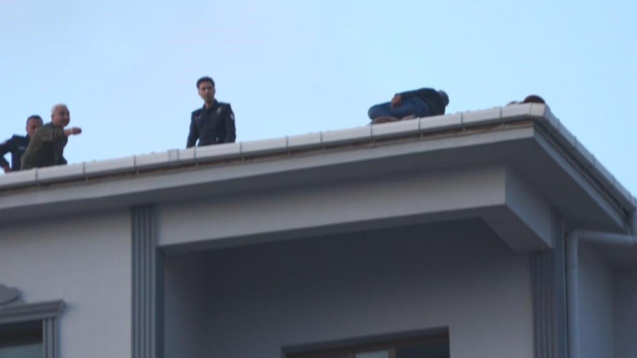 Çatıda Alacak İsyanı!