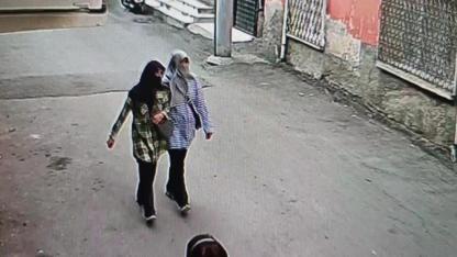 Eşarpla Yüzlerini Gizleyip, 670 Bin Liralık Altını Çaldılar