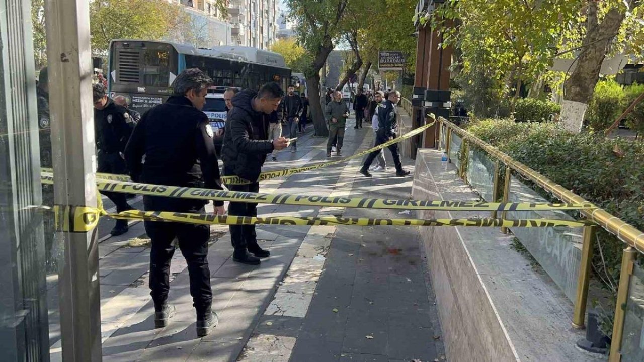 Eşini Rahatsız Eden Adama Tuzak Kurdu