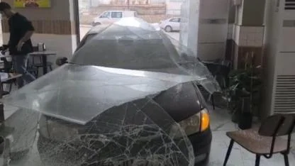 Kontrolden Çıktı, Dönerci Dükkanına Daldı