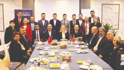 “LİYAKAT KIRMIZI ÇİZGİMİZ”