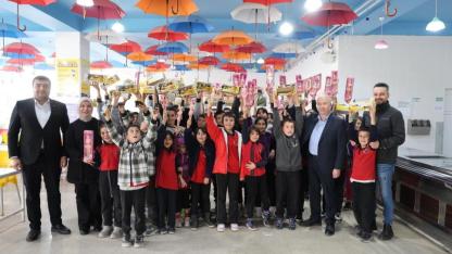 Öğrencilerin Gönlüne Dokundular