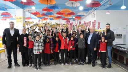 Öğrencilerin Gönlüne Dokundular