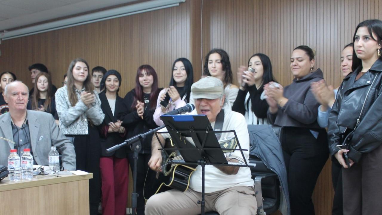 Okulda Müzikli Söyleşi