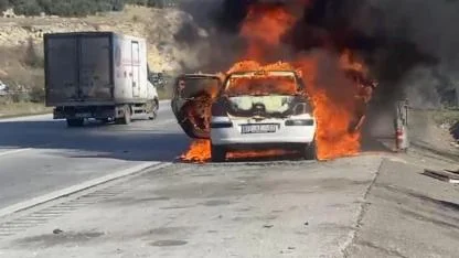 Otomobil Alev Topuna Döndü