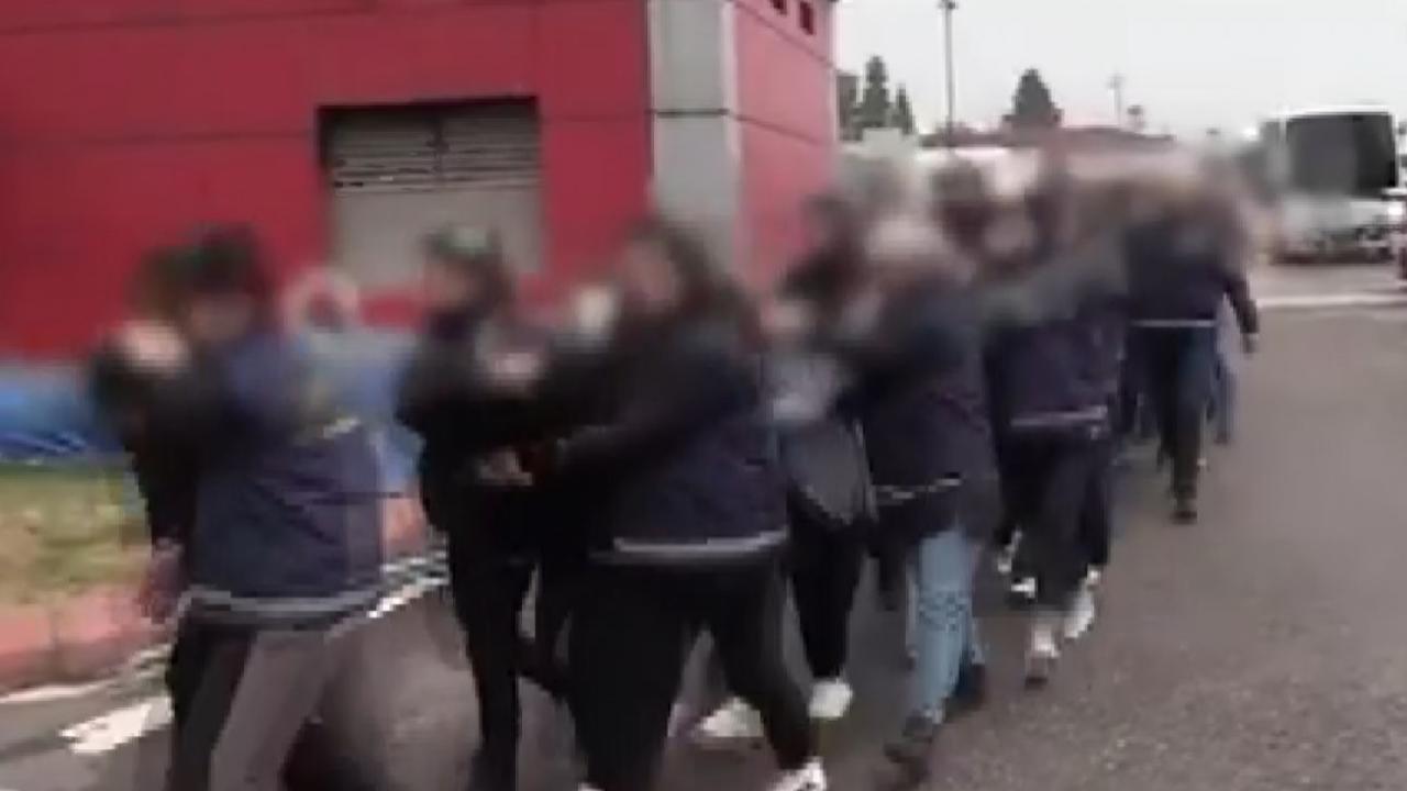 &quot;Polise Ötersen 26 Bin TL Cezası Var&quot;