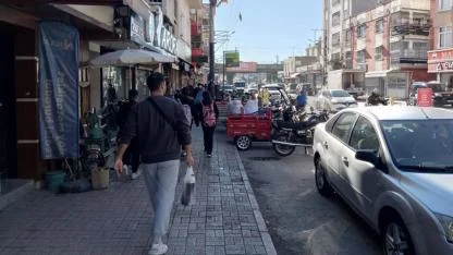 Saydam Caddesi’nde Kaldırımlar İşgal Altında