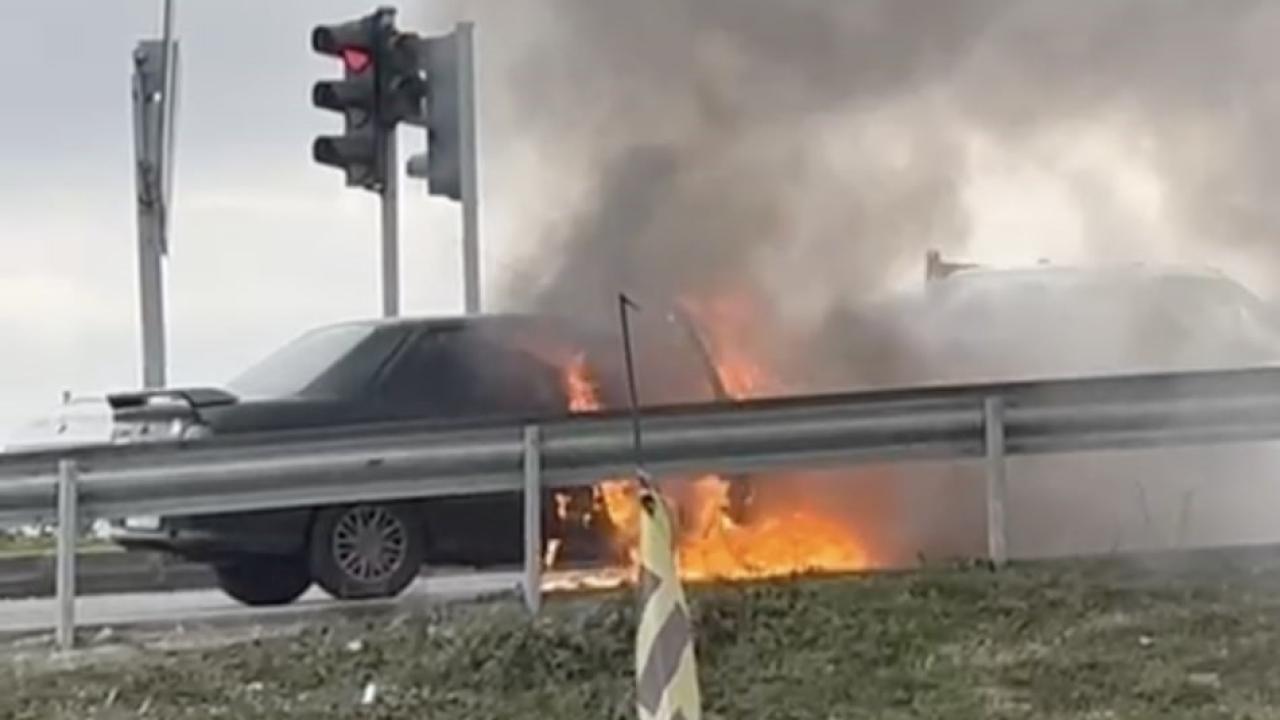 Seyir Halindeyken Alev Topuna Döndü