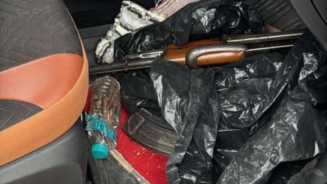 Şüpheli Araçtan Uzun Namlulu Silah Çıktı!