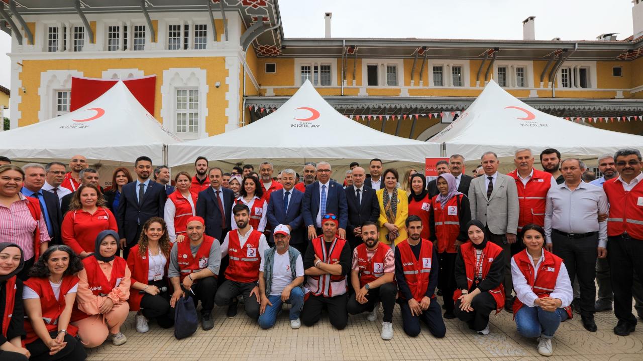 Türk Kızılay'ından Rekor Kan Bağışı:3 Milyon Üniteye Ulaşıldı