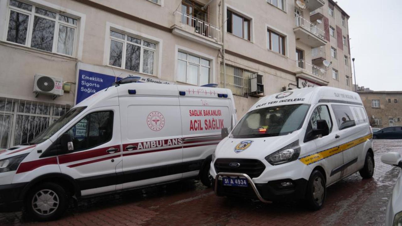 Yaşlı Çift Evinde Ölü Bulundu