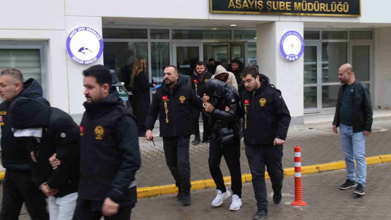 6 İlde Fuhuş Operasyonu:13 Gözaltı