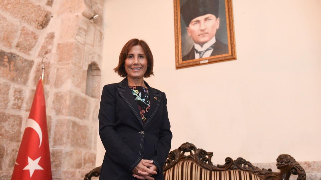 Başkan Tekin'den ''5 Ocak'' Mesajı:''Adana'nın Onur Günüdür''