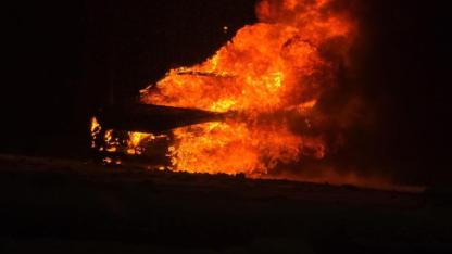 Karlı Rampayı Çıkarken Zorlandı, Alev Alev Yandı