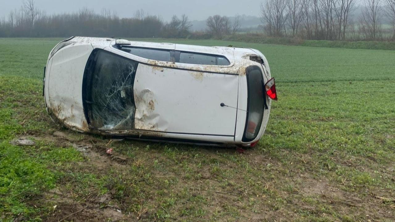 Kontrolden Çıktı, Tarlaya Uçtu