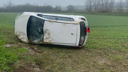 Kontrolden Çıktı, Tarlaya Uçtu