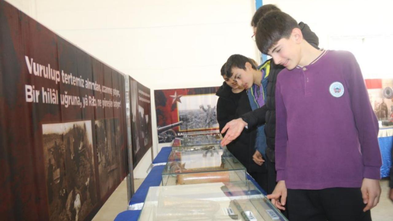 Kozan'da Çanakkale Savaşı Gezici Müzesi Kapılarını Açtı