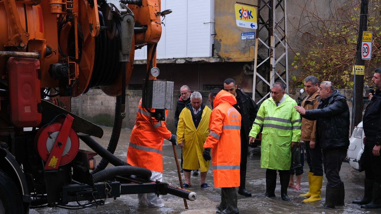 Metrekareye 72 Kilogram Yağış Düştü! Büyükşehir Ekipleri Teyakkuzda